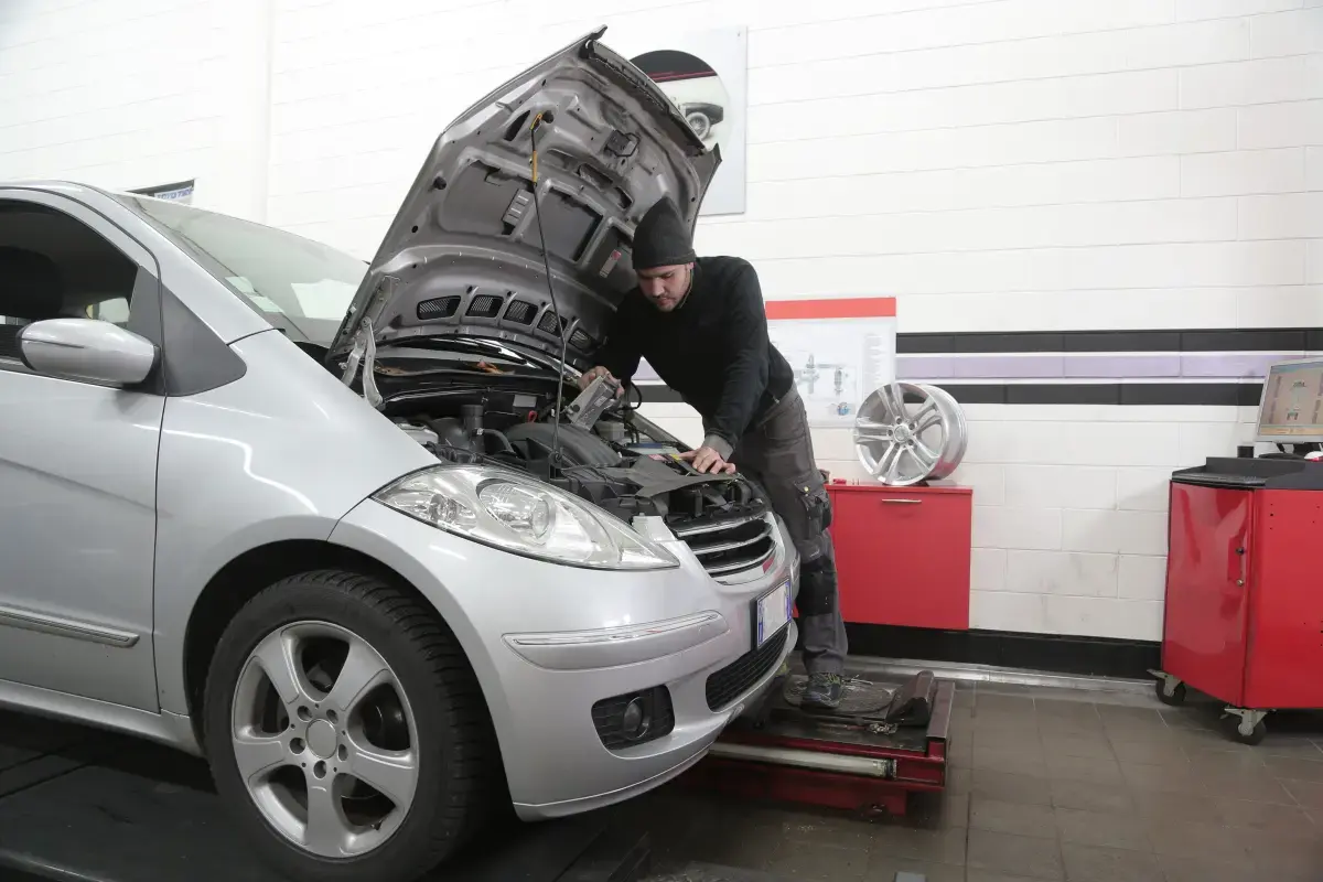Find Car Mechanic jobs