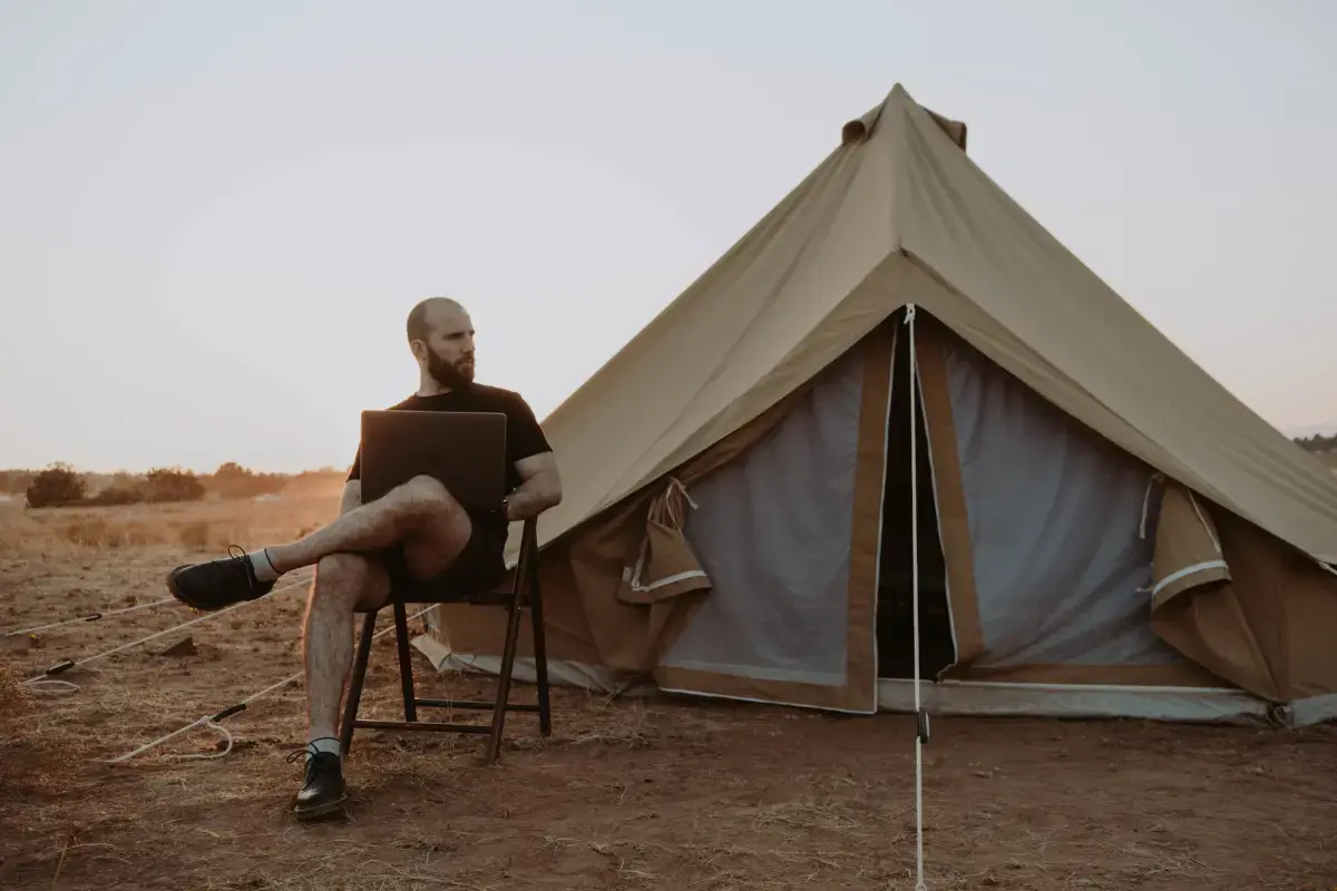 PDigital Nomad in United Arab Emirates