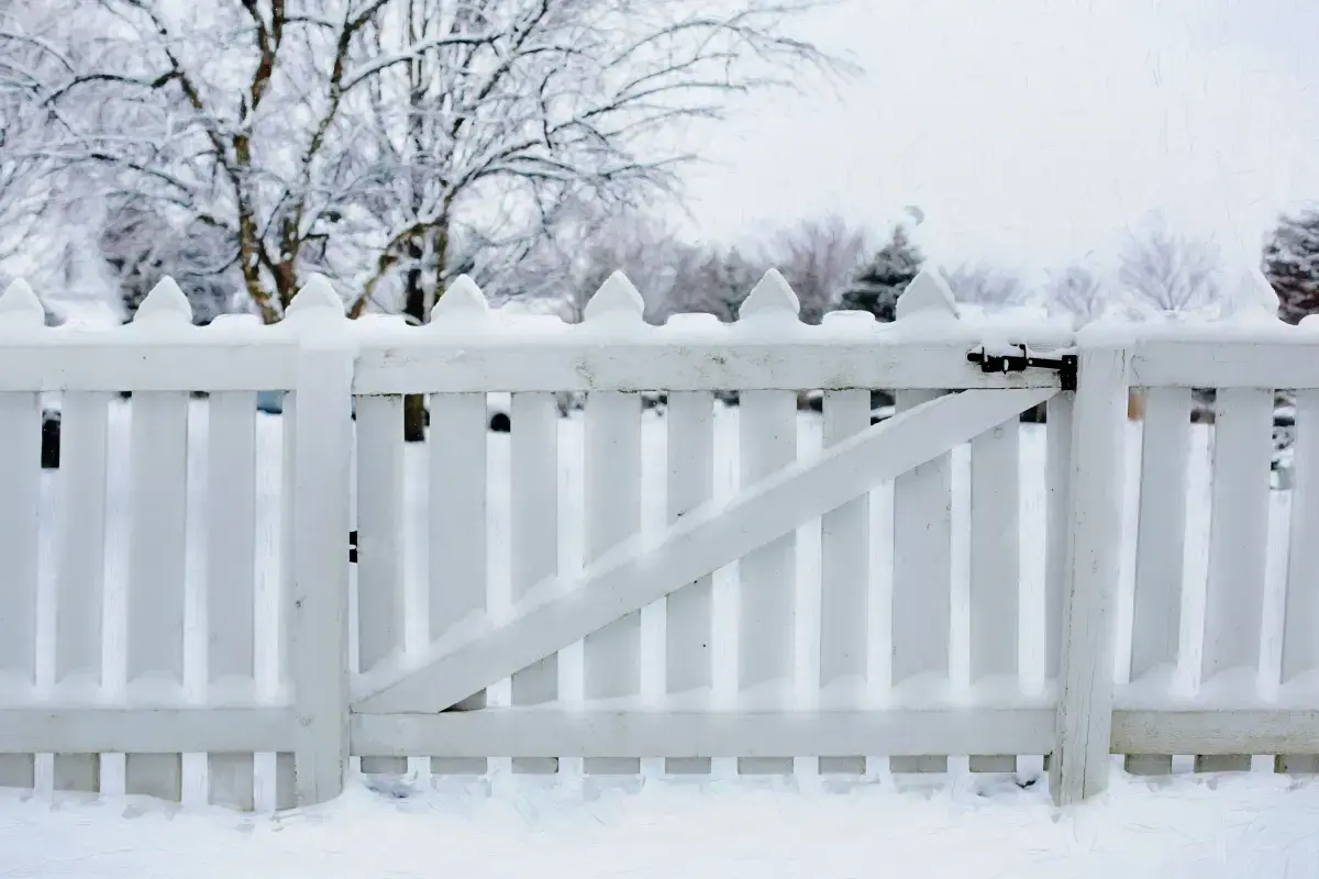 What is a Fence & Gate Repair?